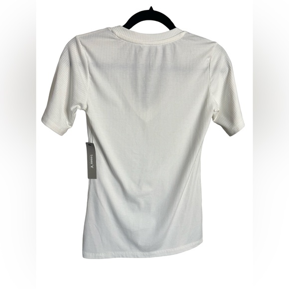 NWT Tresics Ribbed V-Neck Tee - Picture 2 of 5